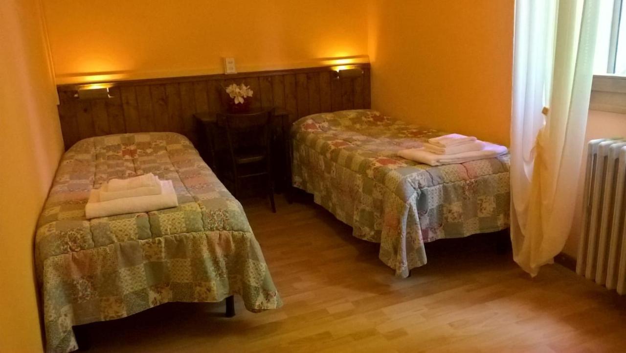 Capanna C.A.O. Hotell Brunate Eksteriør bilde