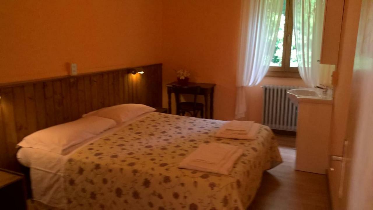 Capanna C.A.O. Hotell Brunate Eksteriør bilde