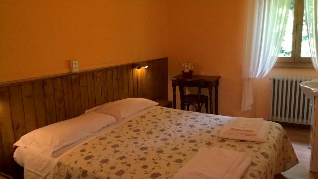 Capanna C.A.O. Hotell Brunate Eksteriør bilde